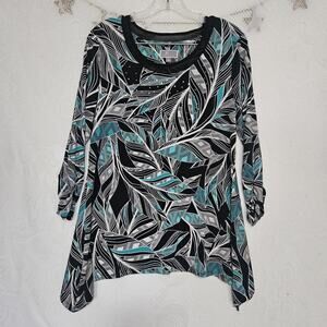 JM Collection Small Tropical Leaves Jeweled Tunic Top Shark Bite Hem Bold Resort